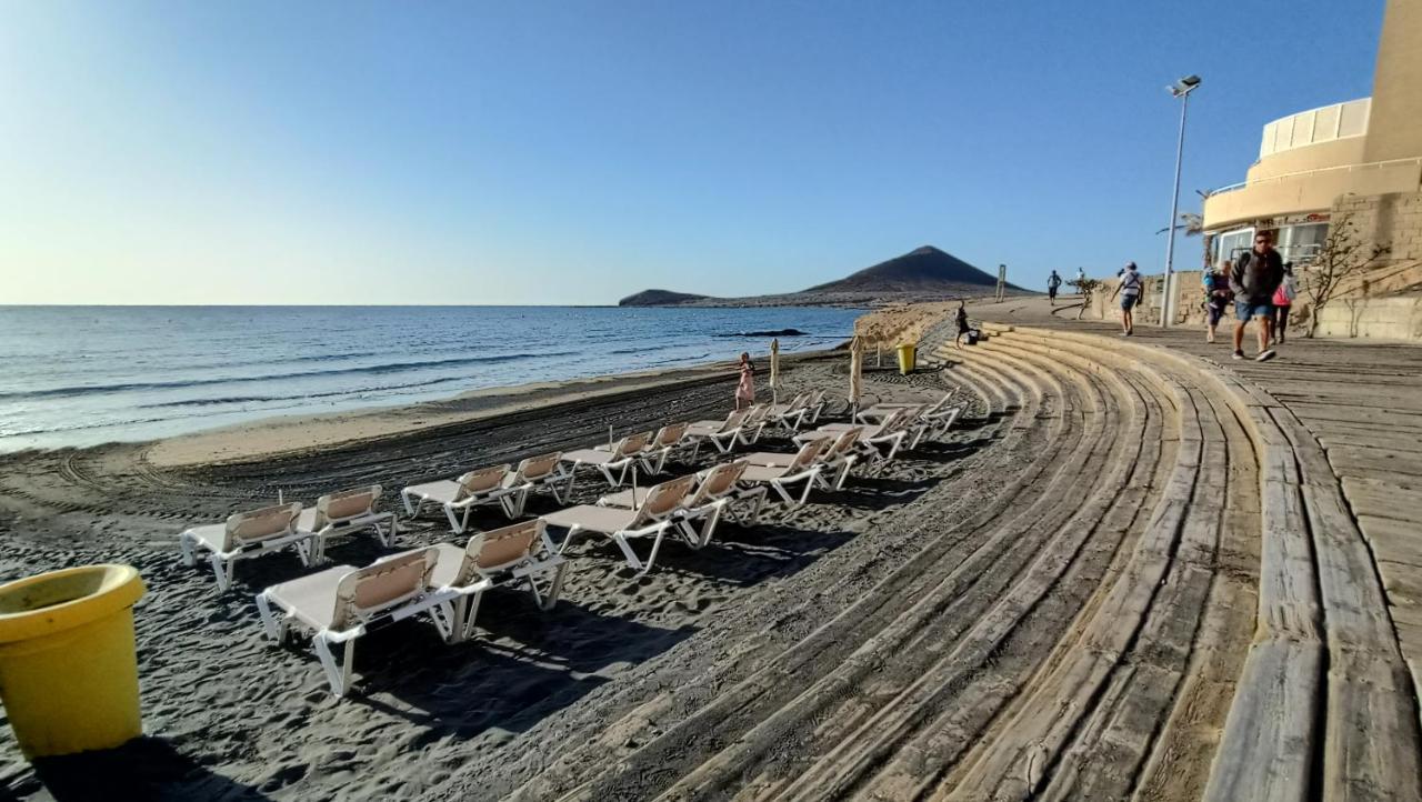 Views of El Medano beach, two Zewnętrze zdjęcie