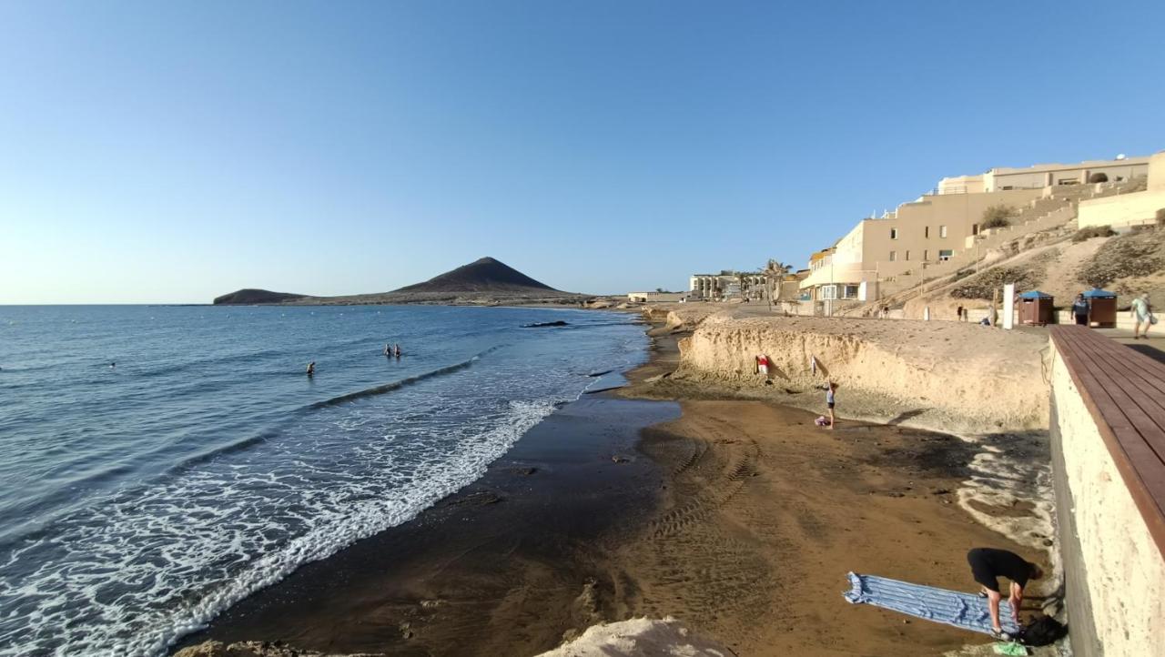 Views of El Medano beach, two Zewnętrze zdjęcie